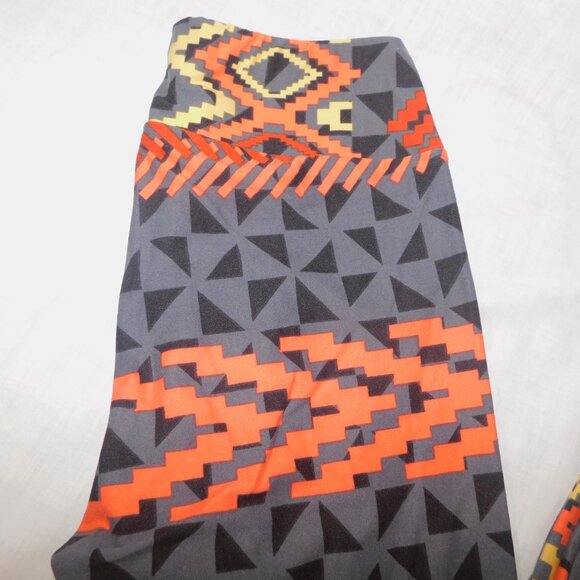 LuLaroe Gray Black Orange Teal Southwestern print Womens Leggings OS size 2 -10 - Picture 2 of 9